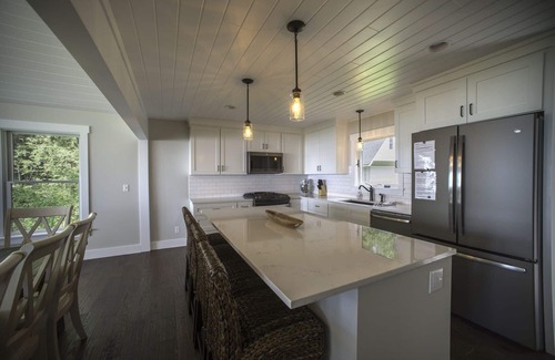 Charlevoix House | Beachfront Bliss at Lake Michigan with Stunning Views