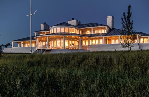 Saugatuck House | Lake Michigan Escape in Saugatuck: Heated Pool & Spa Retreat
