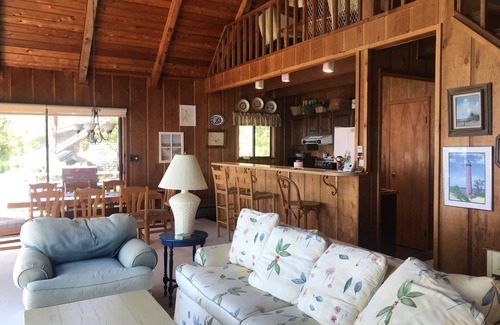Pentwater Cottage | Inviting Lake Michigan Front Retreat with Private Beach Access