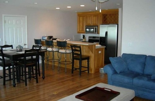Jacksonport Condo | Lake Michigan Sand Beachfront Condo with Ocean Views & Spa