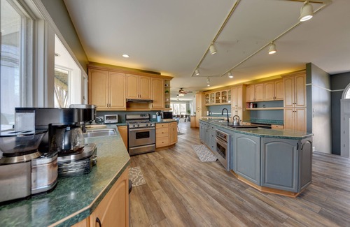 Racine House | Relaxing Lake Michigan Retreat with Private Beach Access