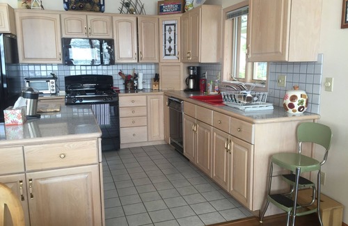 Lake City Cottage | Experience Lake Missaukee: Dock, Sandy Beach & Gorgeous Sunsets