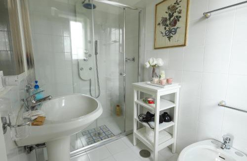 Lake Bracciano Bed & Breakfast | Discover Lake&More: Pet-Friendly Oceanfront Retreat
