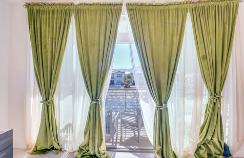 Terra Lago Cottage | Lake & Mountain Views: Indio Oasis w/Pool