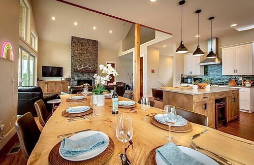 Chelan House | Secluded Hillside Retreat with Lake Views & Hot Tub