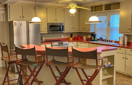 Prosperity House | Lake Murray Home with Kayaks & Pool, Rated 9.8 by Guests