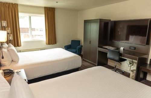 Folsom Hotel | Discover Lake Natoma Inn: Family-Friendly with Pool & Dining