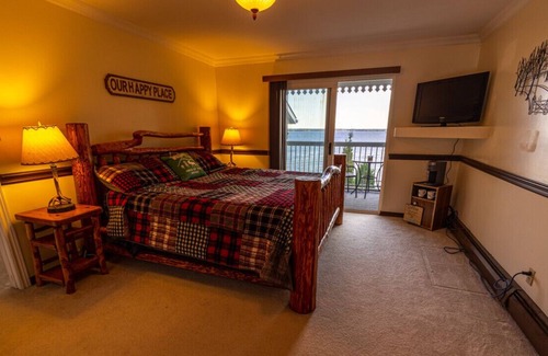 Lavigne Cottage | Experience Lake Nipissing: Spa, Hot Tub & Family Fun!
