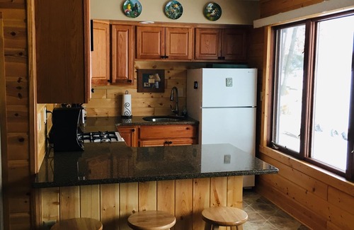 Tomahawk Cottage | Relaxing Lake Nokomis Retreat with Spa and Ocean Views