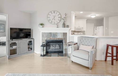 Cornelius Condo | Waterfront Lake Norman Condo: Pool, Tennis & Amazing Views
