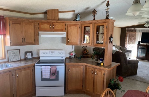 Pierre House | Unforgettable Lake Oahe at Spring Creek with Ocean Views