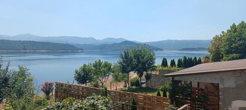Southwestern Region House | Lake of Diber
