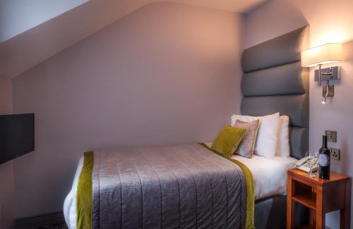 Buncrana Hotel | Welcoming Lake of Shadows Hotel: Top Rated with Dining & More