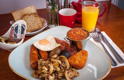 Buncrana Hotel | Welcoming Lake of Shadows Hotel: Top Rated with Dining & More