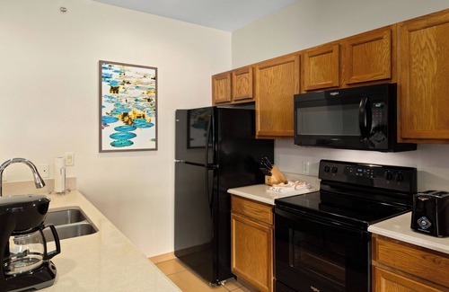Osage Beach Resort | Experience Watersports & Relaxation at Lake of the Ozarks