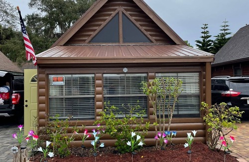Okeechobee Cabin | Inviting Lake Okeechobee Waterview Cabin with Dock & Pool