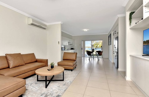 Dora Creek House | Waterfront Lake Palm Resort: Rated 10/10 with Private Pool