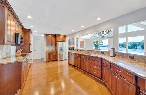 North Shore House | Lake Pappy's Place on Leeward: Lakefront home with private dock