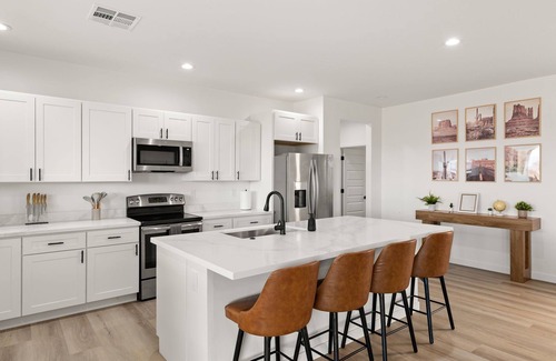 Greenehaven House | Lake Peek + Chic New Retreatn2 Master Suites, Boat Garage, Views, Game Haven