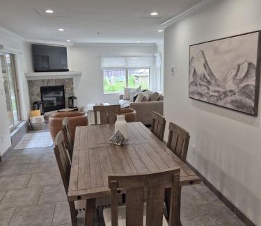 Whistler Creekside Apartment | Lake Placid 126