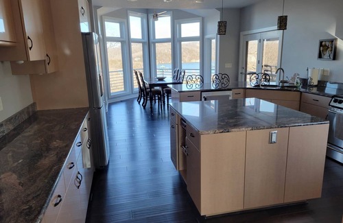 Camdenton House | Indulge in Lake Rental by INI Properties with Ocean View
