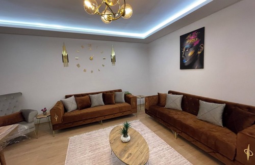 Kucukcekmece Apartment | Serene Lake & Sea View 2-Bedroom Family Apartment