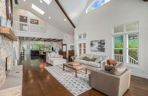 Michiana House | Tranquil Lake Shore Living with Pool and Child-Friendly Fun