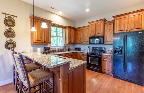 Bear Lake Reserve Condo | Exceptional Lake Side Condo with Pool & Spa Access