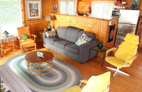 Brock Cottage | Lake Simcoe Cottage with Private Beach - your waterfront escape awaits you