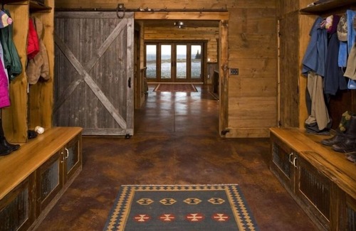 Maple Cabin | Book Your Summer Getaway: 4-Day Rentals Available Now!