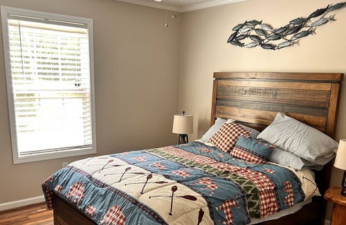 Eatonton House | Unwind at Lake Time Cozy Retreat: Top-Rated Amenities Awaits