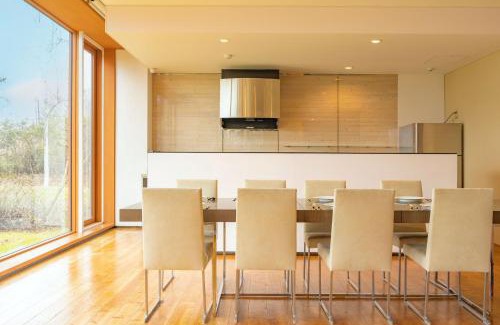 Sobetsu Villa | Family-Friendly Lake Toya Villa SUSUKIAN with Top Reviews