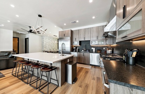 South Lake Tahoe House | Lake Trail Lodge at Ski Run