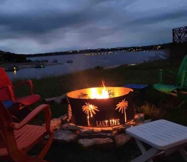 Waterford On Lake Travis House | Lake Travis Lakefront Retreat with Hot Tub & Boat Ramp