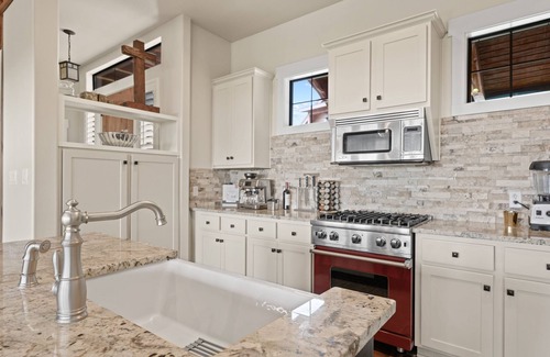 Leander Cabin | Exquisite Lake Travis Cabin with Pool and Scenic Views