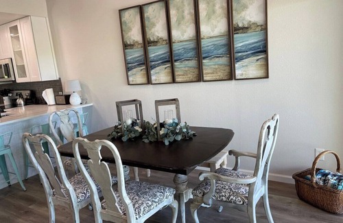 Point Venture House | Lake Travis Oasis: Steps to Pool, Gym & Marina Amenities