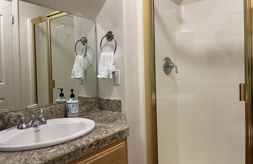 Copperopolis House | Stunning Lake Tulloch View Home with Dreamy Room Vistas