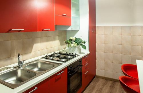 Sulzano Apartment | Breathtaking Lake View with Pool & Family-Friendly Vibes