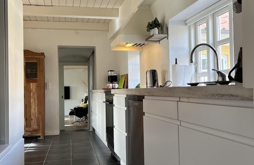 Grindsted Condo | Serene Lake View Apartment with Breakfast & Family Amenities