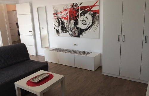 Constanta Apartment | Top-Rated Lake View Apartment with Family-Friendly Amenities