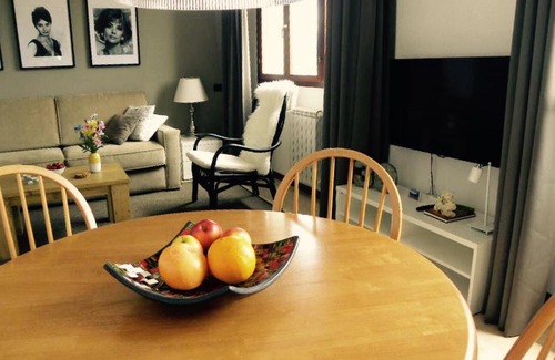 Acquaseria Apartment | Relaxing Lake View Apartments with Oceanfront Access