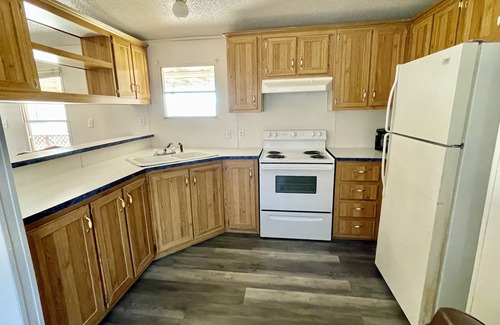 Graham Cabin | Scenic Lake View Cabin #20 with Family-Friendly Amenities