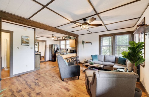 Lake Harmony Cabin | Enchanting Lake View Treehouse Retreat in Lake Harmony