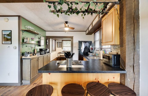 Lake Harmony Cabin | Enchanting Lake View Treehouse Retreat in Lake Harmony