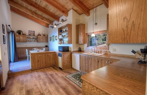 Glenbrook House | Discover the Best Lake View Home in Tahoe with Pool & Spa