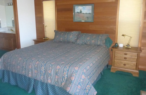 Crystal Bay House | Scenic Lake View Retreat for Family Fun & Outdoor Adventures