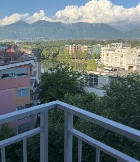 Elbasan Apartment | Lake View House