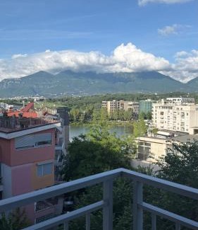 Elbasan Apartment | Lake View House