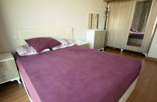 Avcilar Apartment | Scenic Lake View Apartment with Family-Friendly Amenities