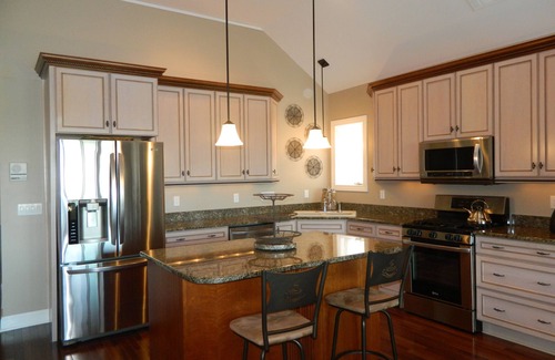 Charlevoix House | Pet-Friendly Lake View Suite in Downtown Charlevoix